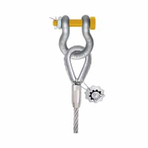 THIMBLE EYE WITH BOW-SHAPED SHACKLE BOLT PIN ON ONE SIDE AND OTHER SIDE OPEN